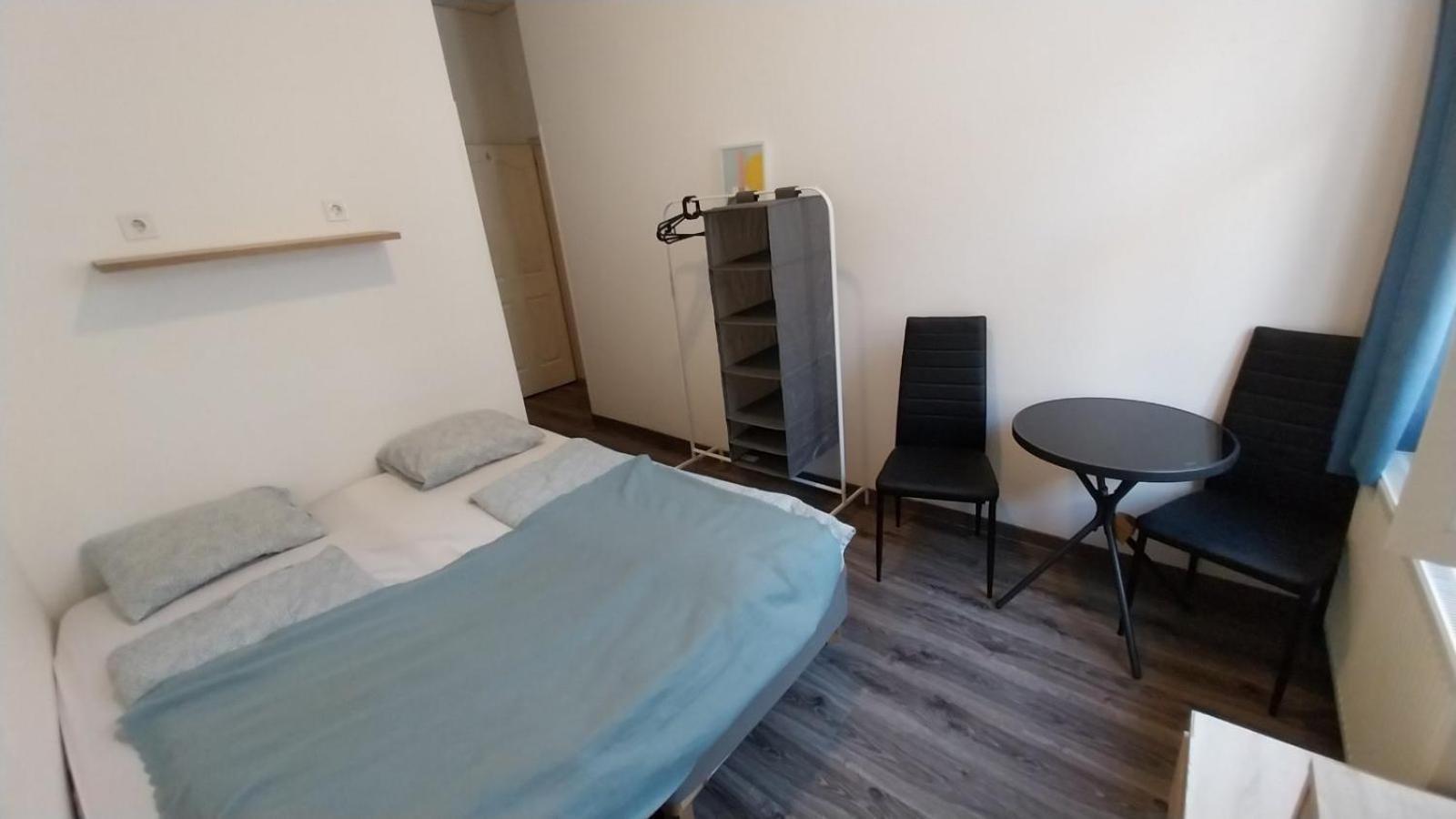 Aradi Rooms With Private Bathroom In The City Centre Budapest Esterno foto